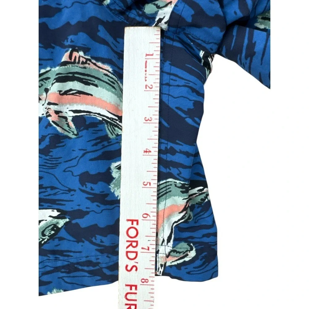 Eddie Bauer dive into